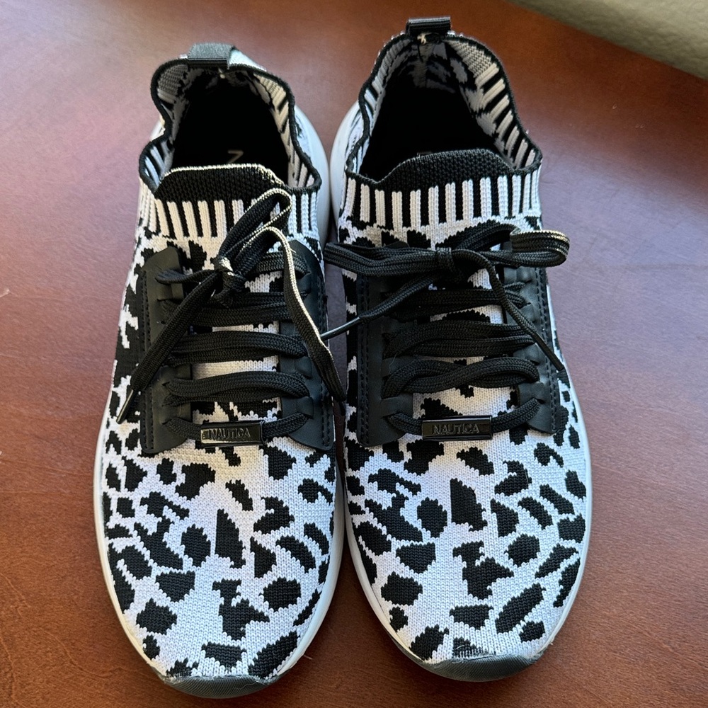 Nautica Black and White Women's Sneakers - Picture 5 of 7